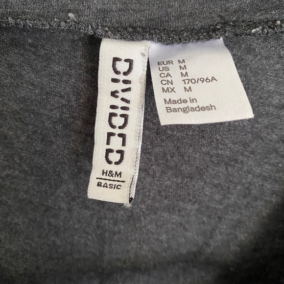 💥2 FOR 1💥 H&M Divided Tank Top Wide Cut Arm Hole in GRAY & WHITE Size M - Picture 5 of 8